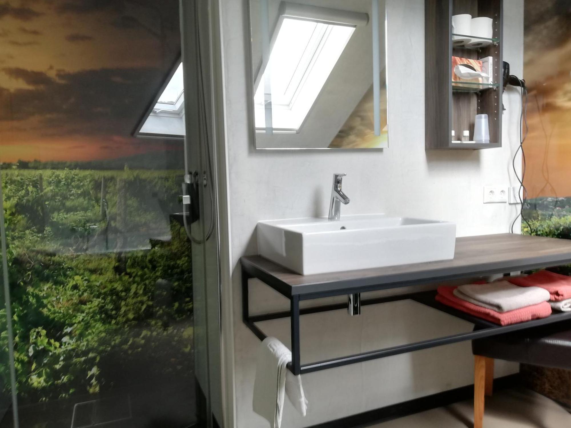Hotel-Restaurant-Weingut Kapellenhof คล็อตเทน ภายนอก รูปภาพ