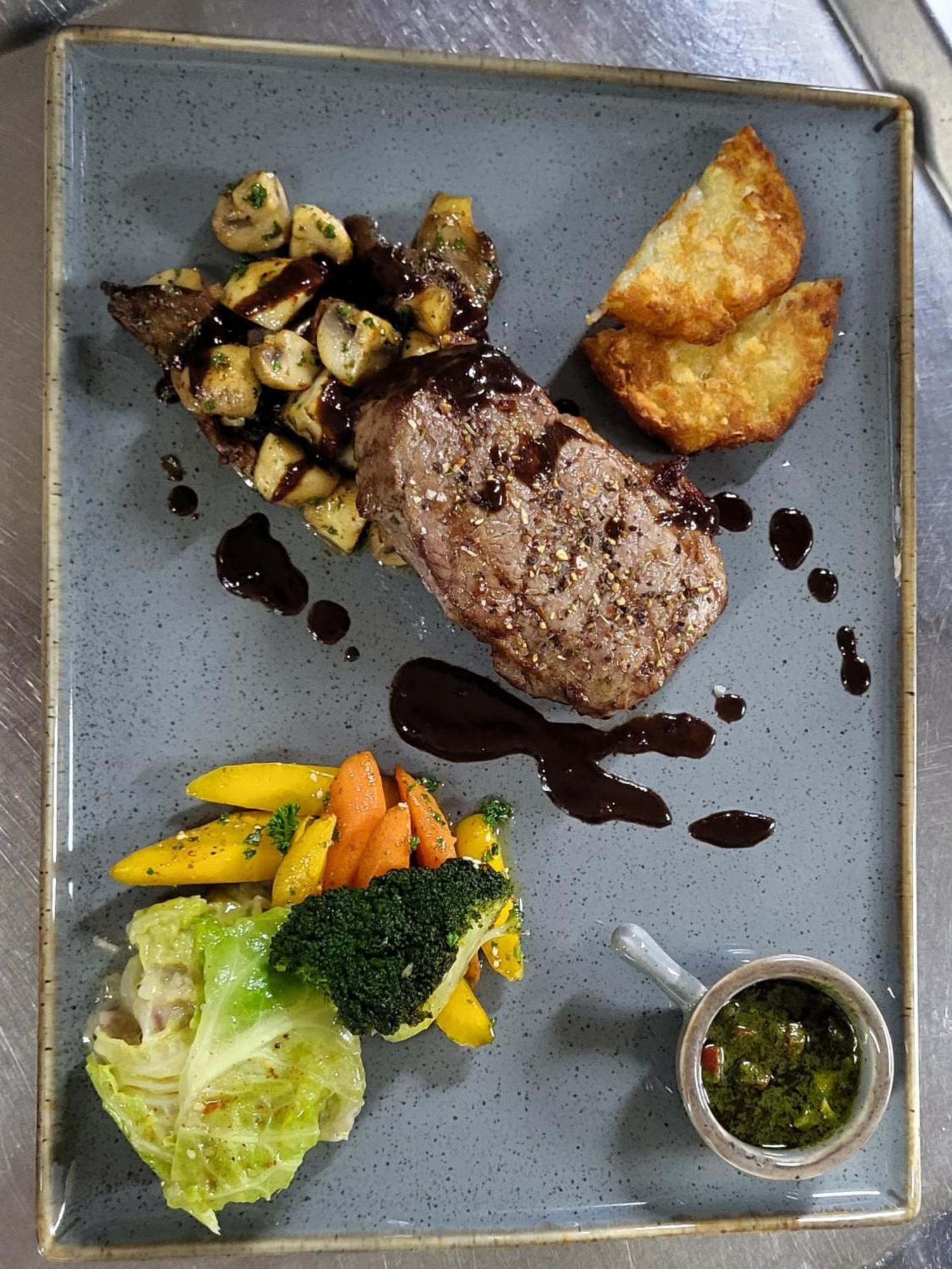 Hotel-Restaurant-Weingut Kapellenhof คล็อตเทน ภายนอก รูปภาพ