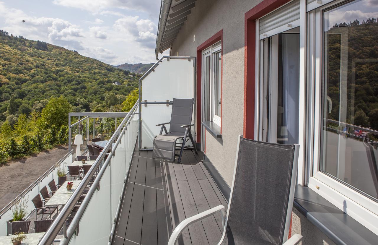 Hotel-Restaurant-Weingut Kapellenhof คล็อตเทน ภายนอก รูปภาพ