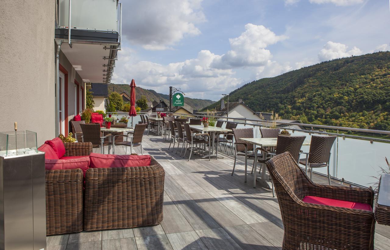 Hotel-Restaurant-Weingut Kapellenhof คล็อตเทน ภายนอก รูปภาพ